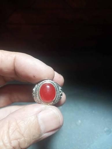 Akik Batu Merah